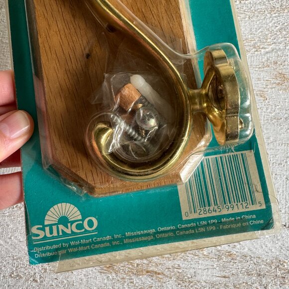 Vintage Metal Hook with Solid Oak Back Plate - New Old Stock - Picture 6 of 9